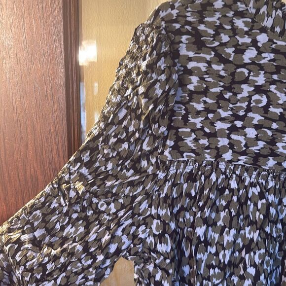 DEMOCRACY patterned button up short sleeve blouse sz XL - Picture 6 of 6